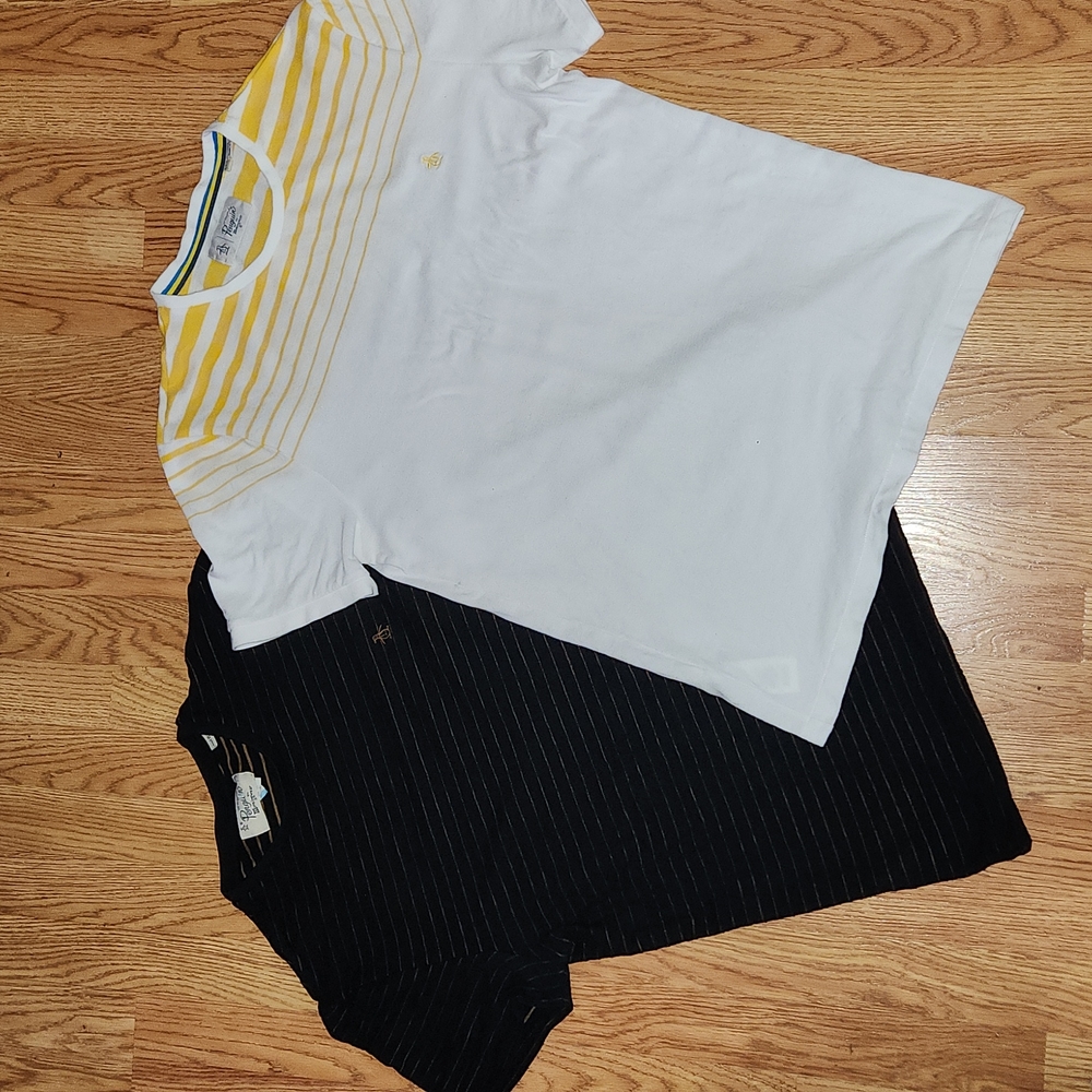 2 pre owned Penguin tshirts size large